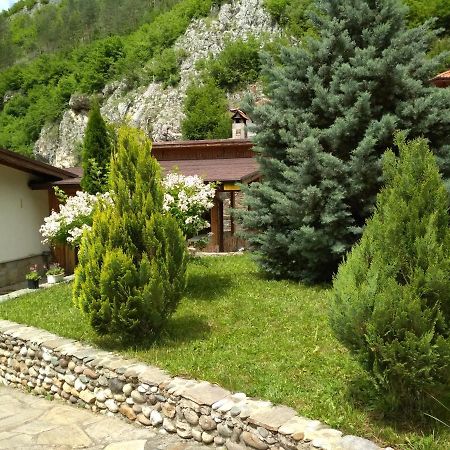 Eco Complex Smilyan Hotell Smilyan  Eksteriør bilde